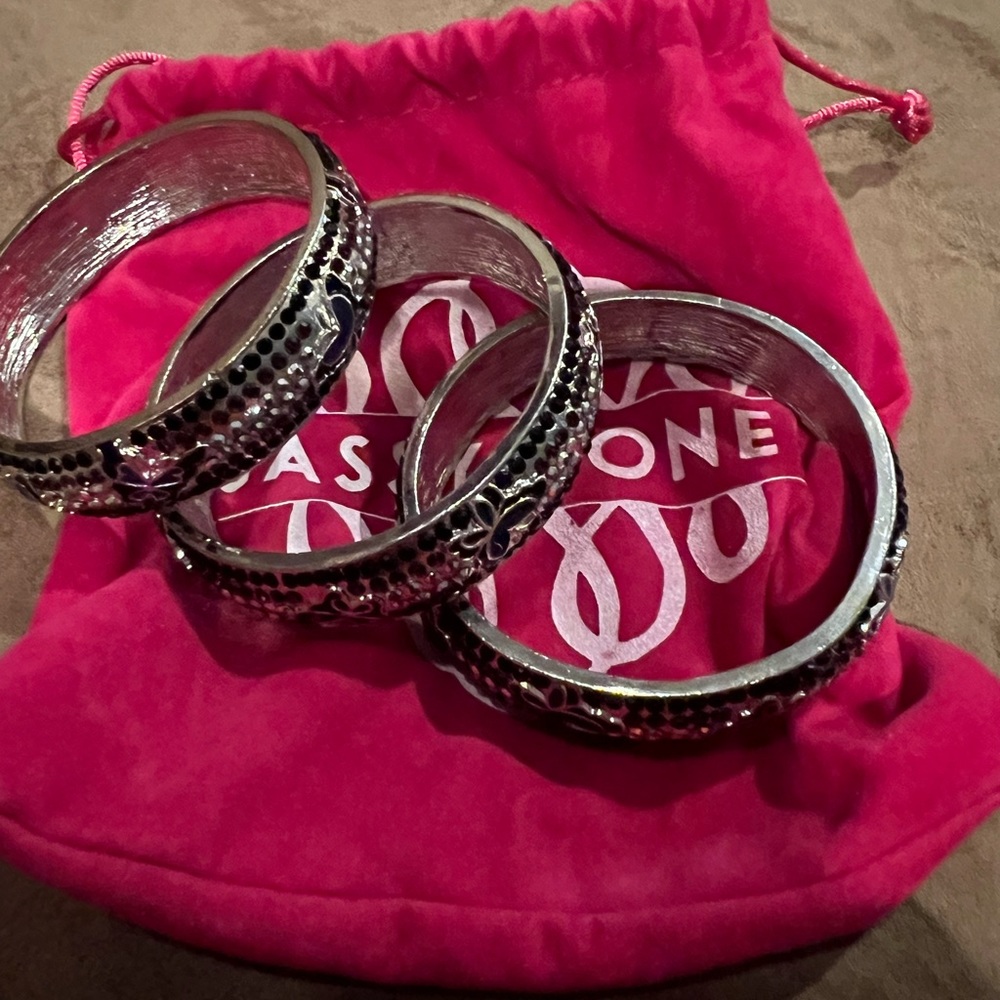Sassy Jones - Hadassa Bangles